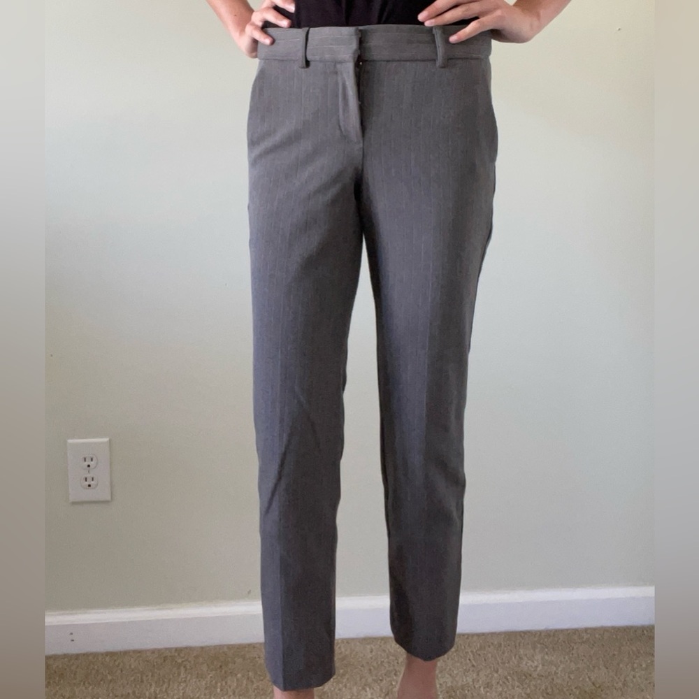 Express Gray pinstriped midrise Ankle Pants with Classic Silhouette
